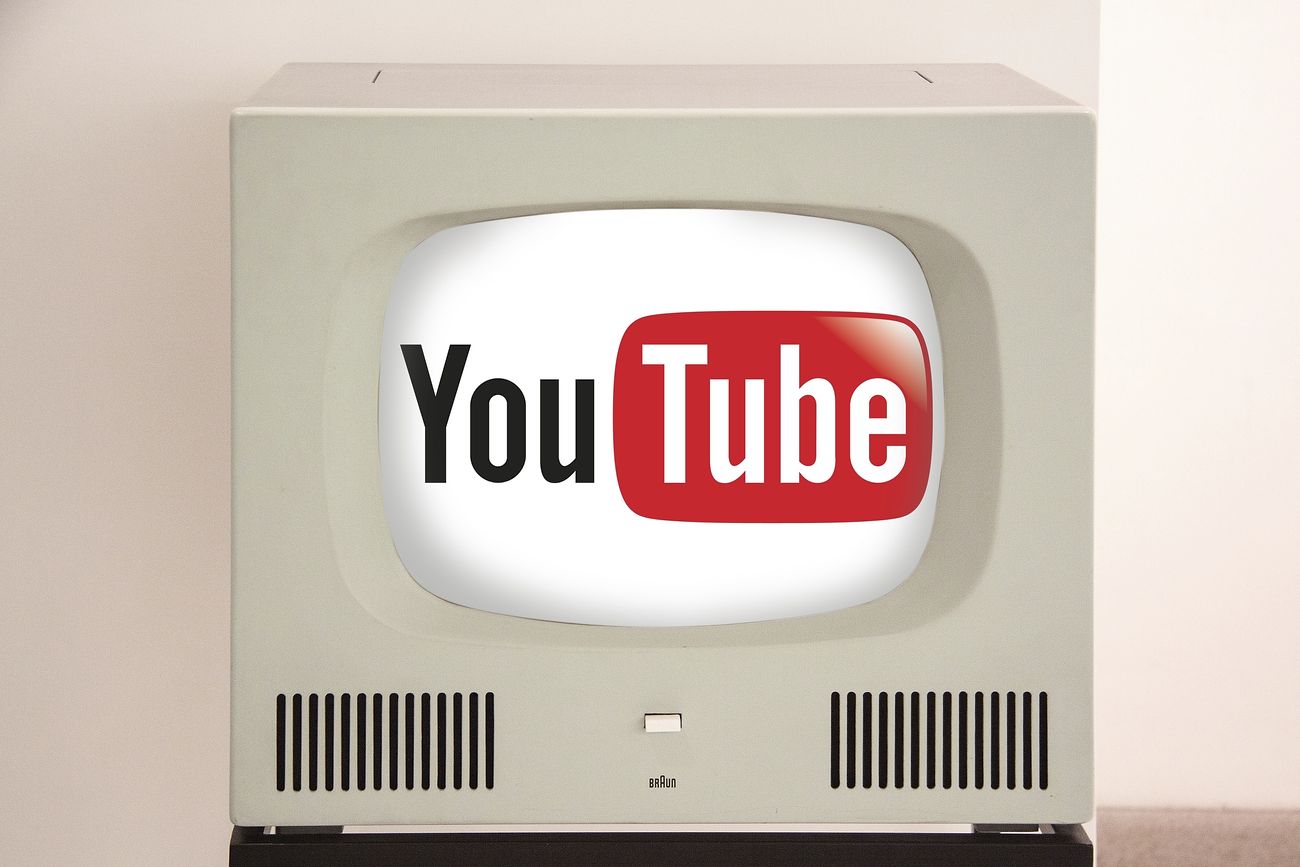 YouTube logo on a vintage TV