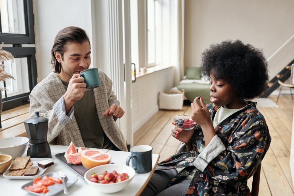 Couple eating a healthy breakfast